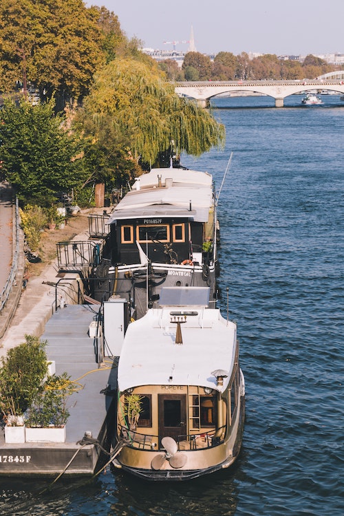 Familienspaß: Die Vorteile einer Yachtcharter in den Niederlanden