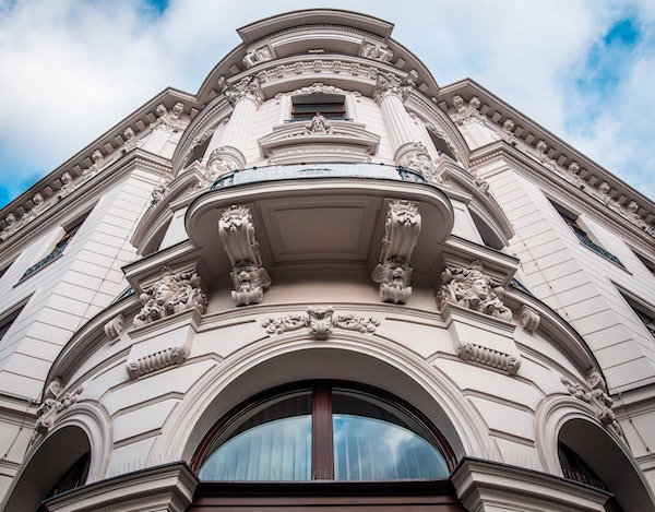 Wie Immobiliensoftware den Prozess des Kaufs, Verkaufs und der Verwaltung von Immobilien rationalisieren kann