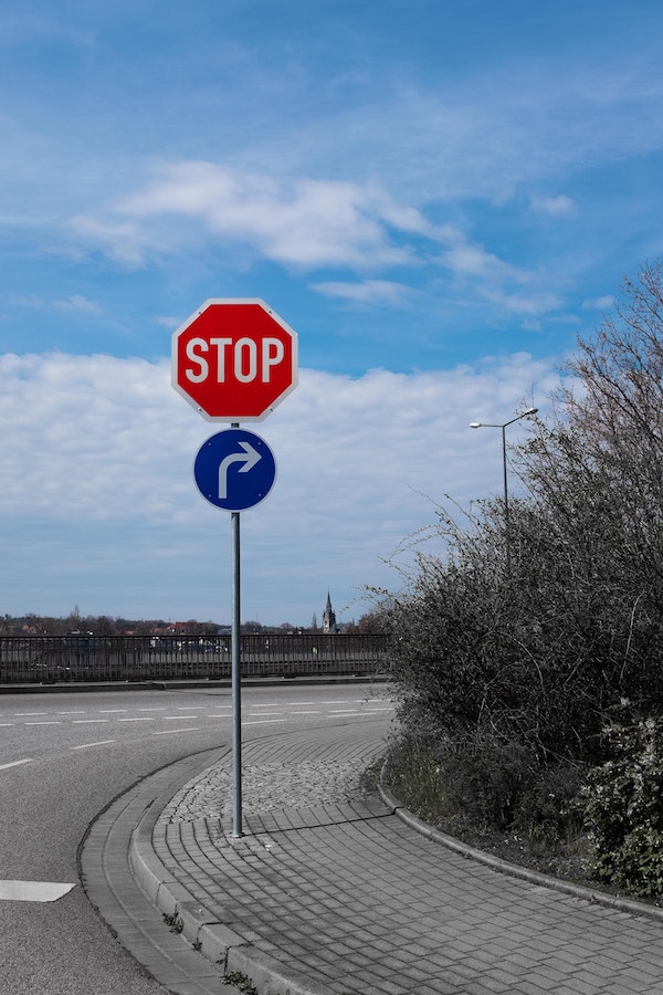 So bereiten Sie sich auf Ihre Fahrprüfung vor: Ratschläge von einem professionellen Fahrlehrer